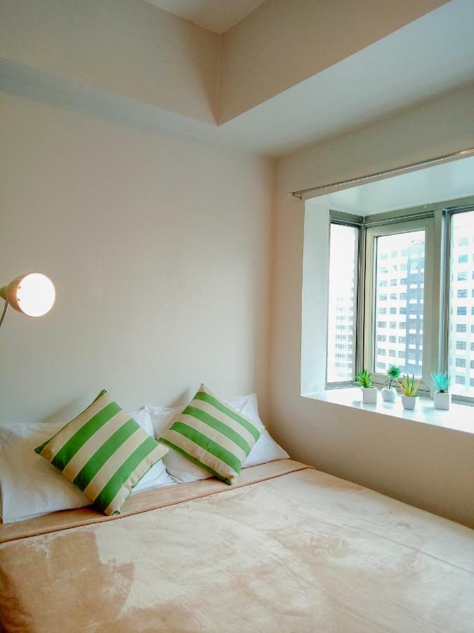 Forbes Area Bgc Taguig Manila Apartment Exterior photo